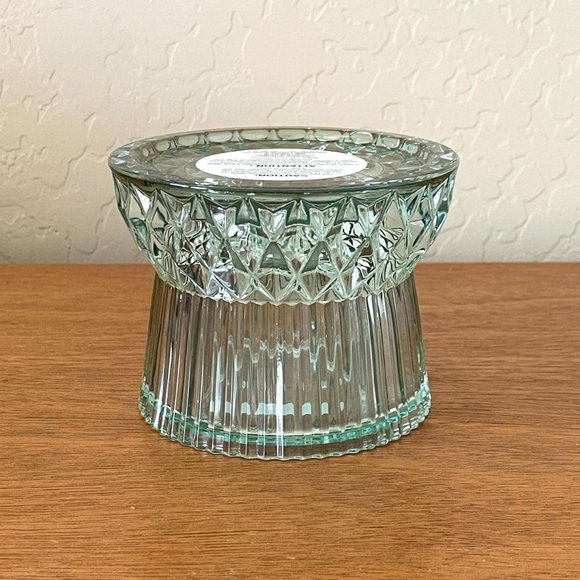 New Bath & Body Works Faceted Glass Pedestal Candle Holder Green for 3 Wick NWT - Picture 1 of 6